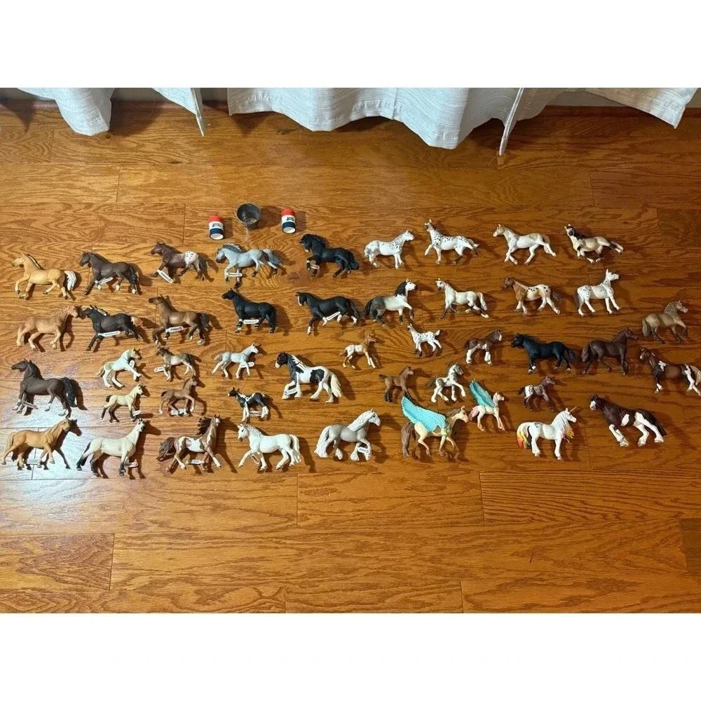 ENORMOUS Collection of 44 Authentic Schleich Horses - 21 NWT Stallions, Unicorn